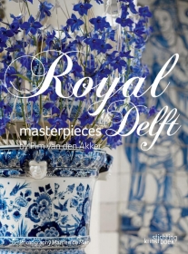 Royal Delft Masterpieces by Pim van den Akker