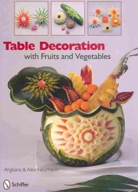 Table Decoration: With Fruits and Vegetables